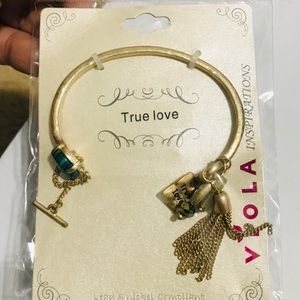 True Love Inspiration Charm Bracelet - New
